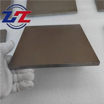 99,95% tấm hafnium